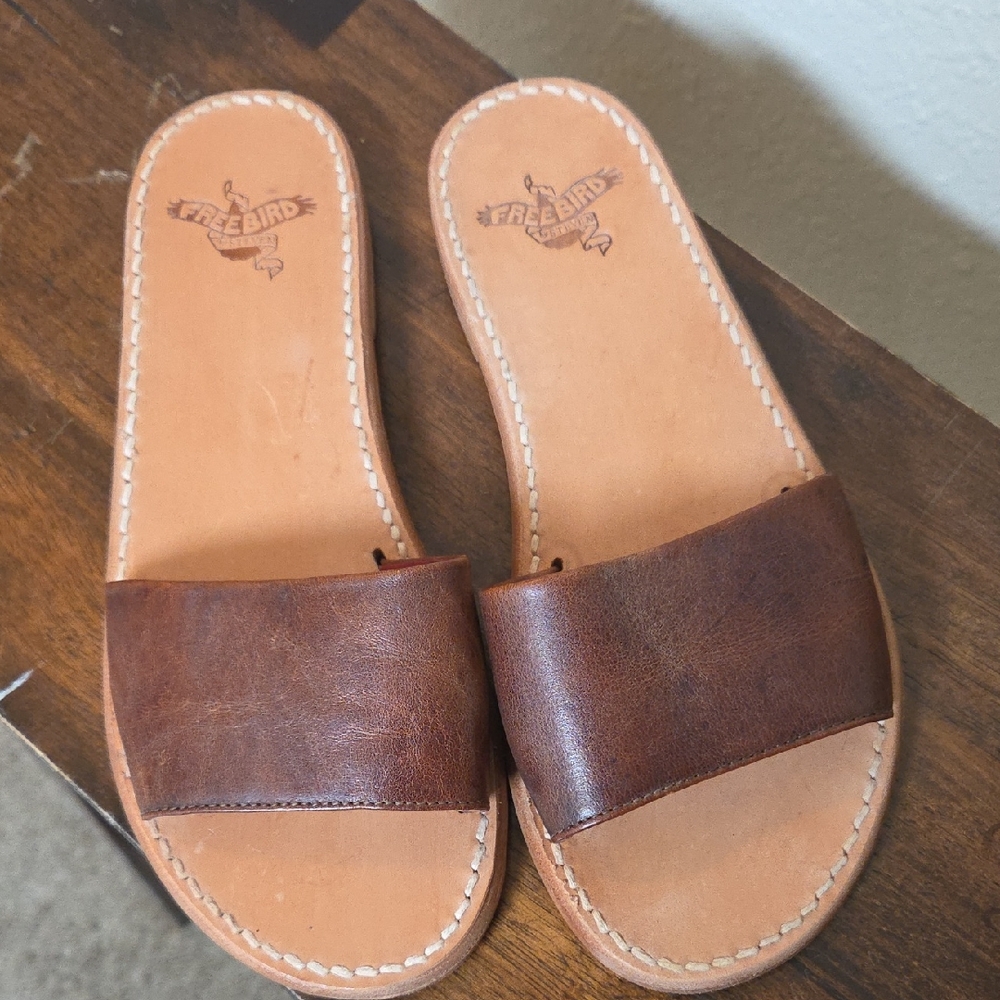 Freebird By Steven Women's Leather Slide Sandals Sz 7 NWOT